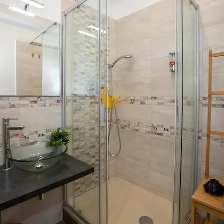 Comfy Vatican 4*