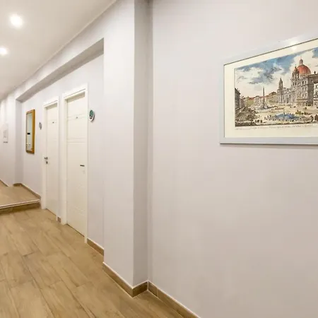 Гостевой дом Comfy Vatican 4*